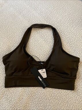 Fashion Nova Black Halter-Style Sports Bra